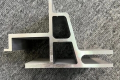 擠壓鋁型材具有哪些特點(diǎn)？